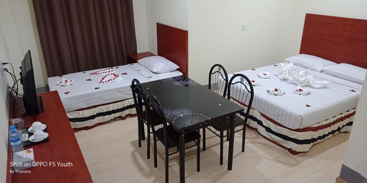 Hato Inn Yangon Exteriör bild
