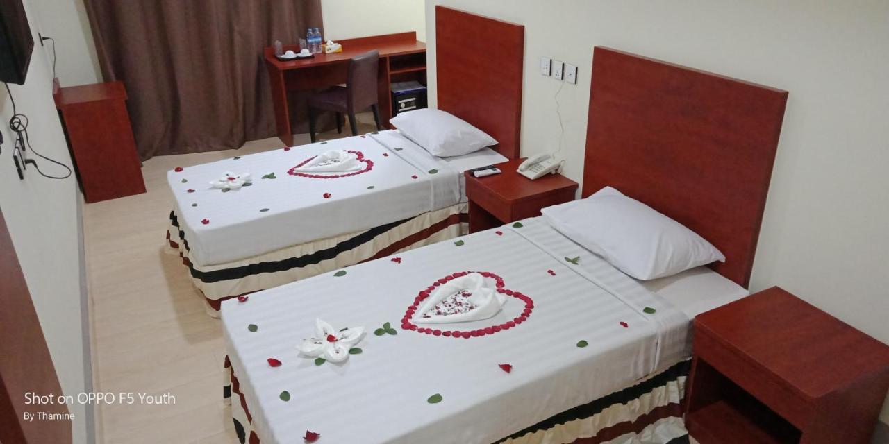 Hato Inn Yangon Exteriör bild